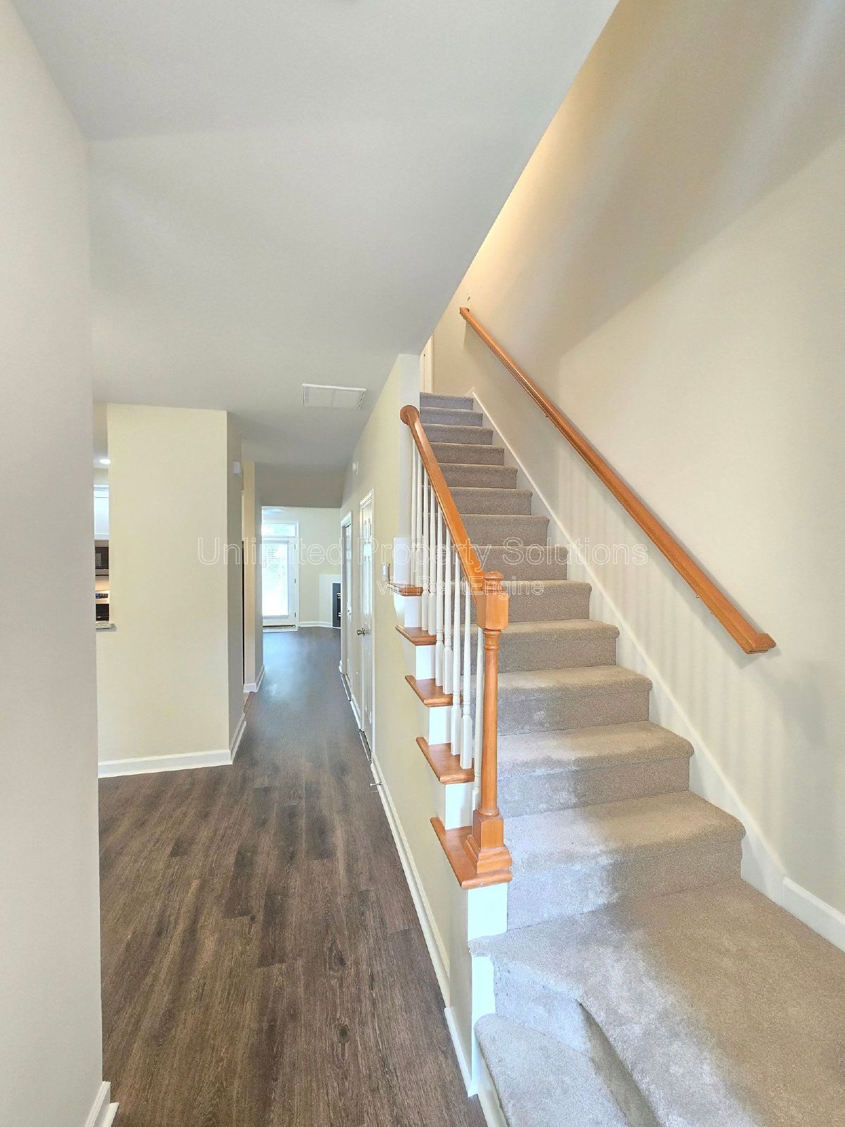 STONESTHROW - 2 Bedroom Townhome - Perfect location for UNCW Students, Faculty and Staff! property image
