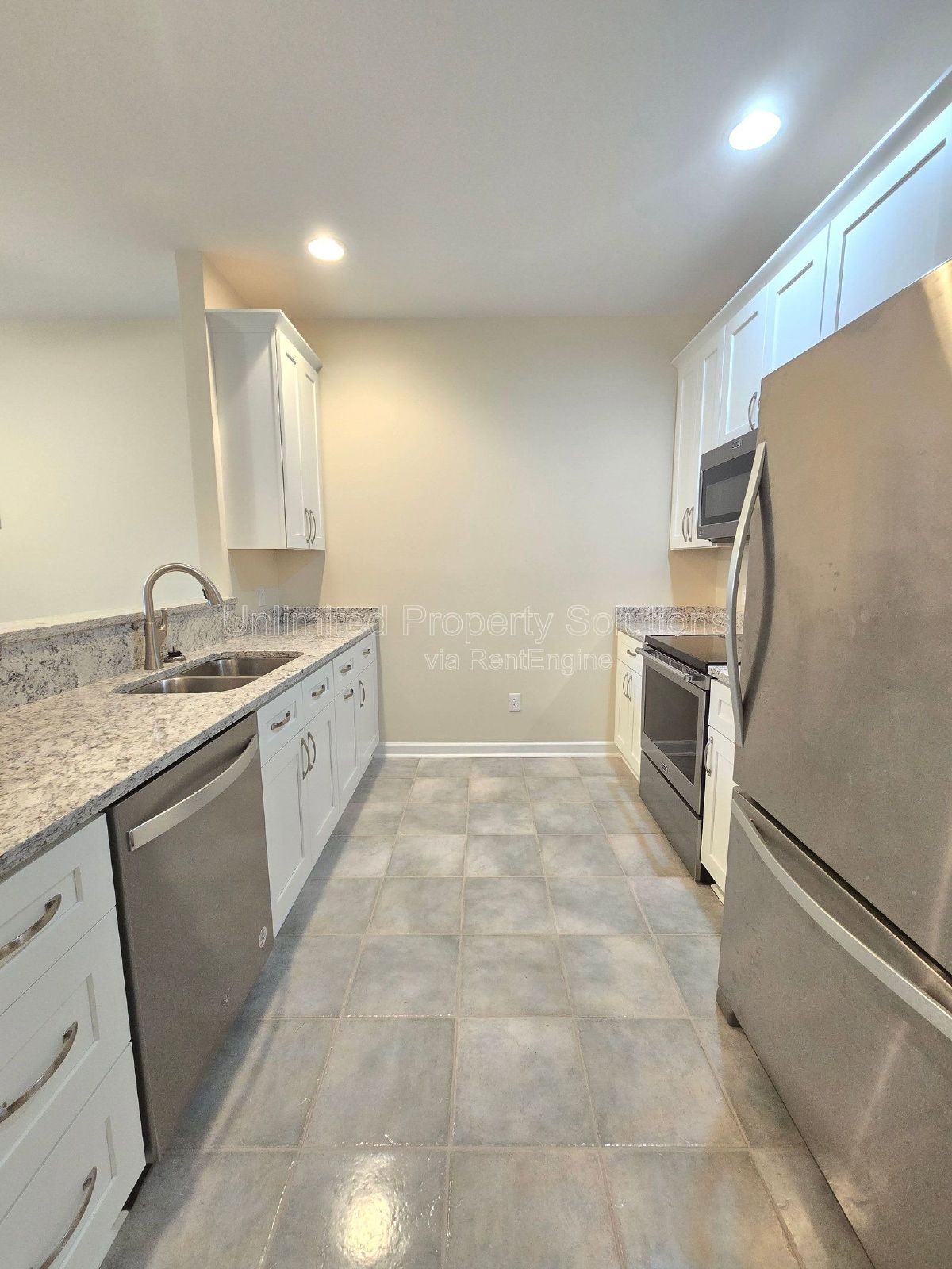 STONESTHROW - 2 Bedroom Townhome - Perfect location for UNCW Students, Faculty and Staff! property image