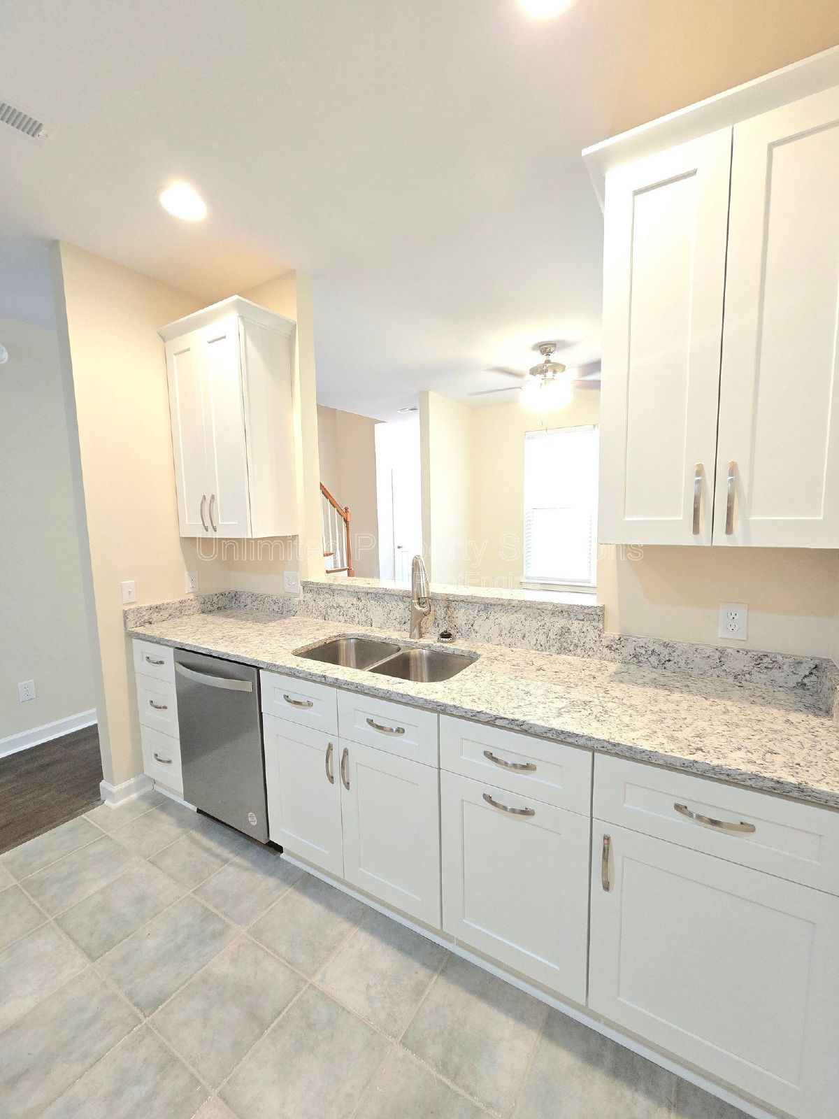 STONESTHROW - 2 Bedroom Townhome - Perfect location for UNCW Students, Faculty and Staff! property image