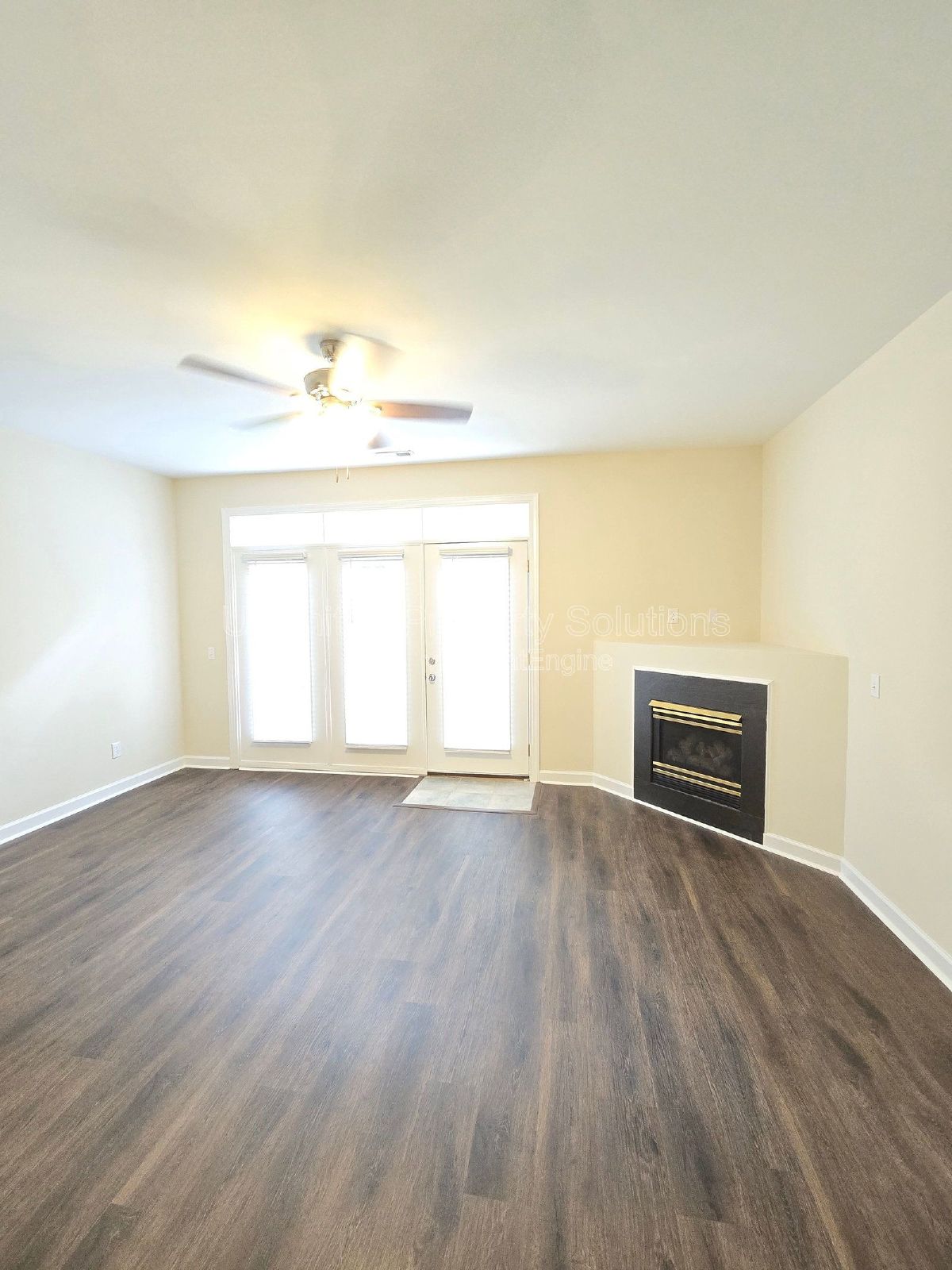 STONESTHROW - 2 Bedroom Townhome - Perfect location for UNCW Students, Faculty and Staff! property image