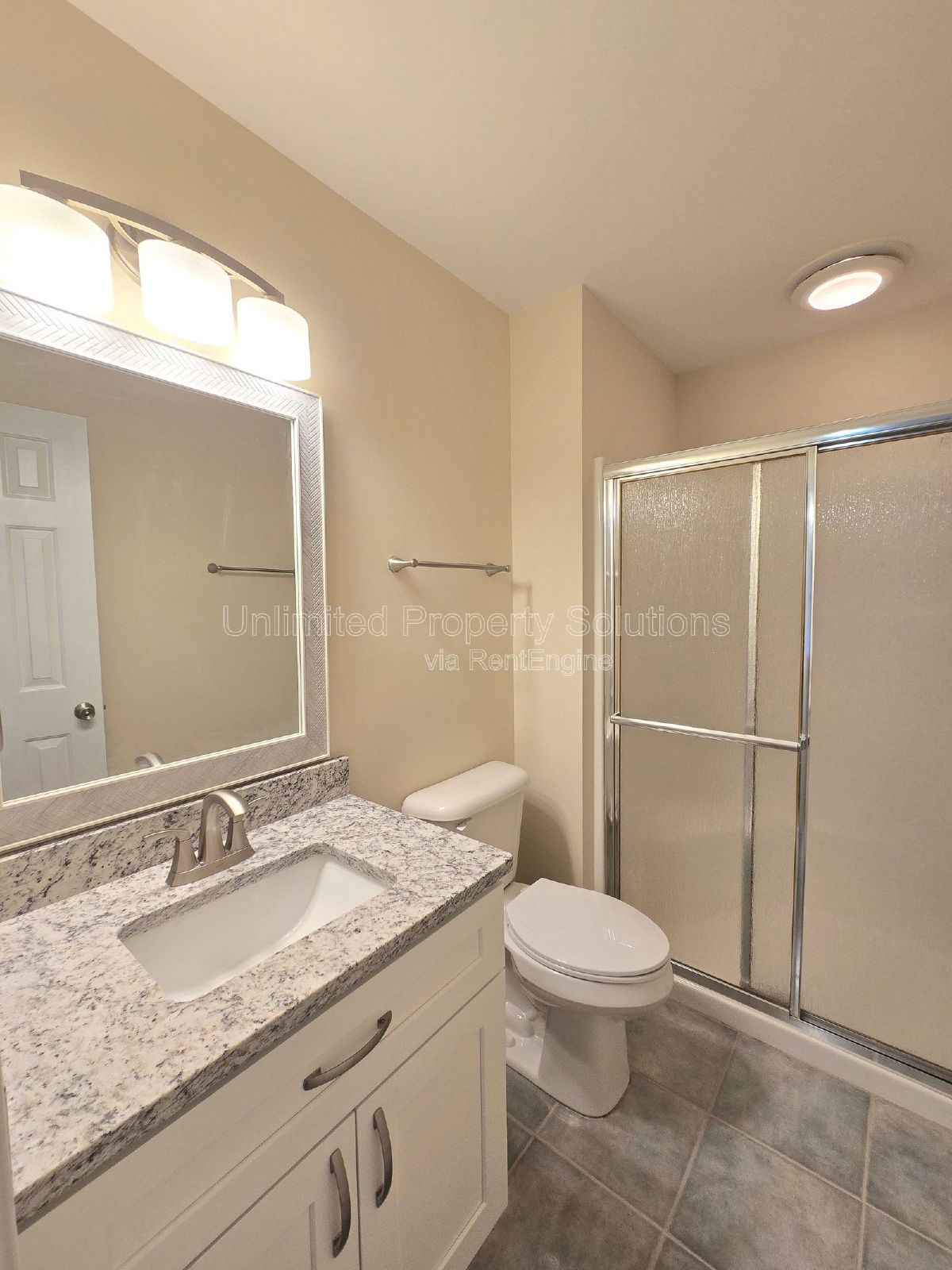 STONESTHROW - 2 Bedroom Townhome - Perfect location for UNCW Students, Faculty and Staff! property image