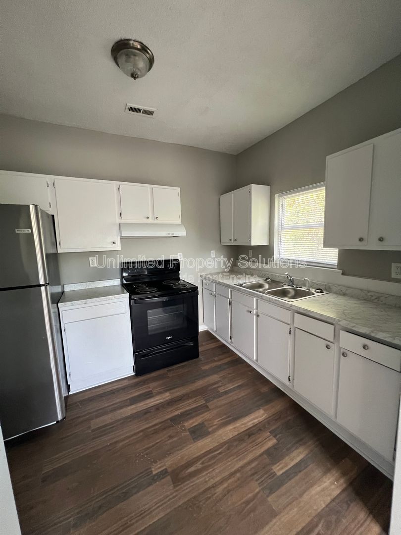 3 Bedroom Duplex - Newly Updated - Downtown Wilmington! property image