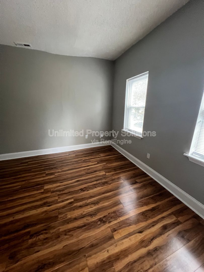 3 Bedroom Duplex - Newly Updated - Downtown Wilmington! property image