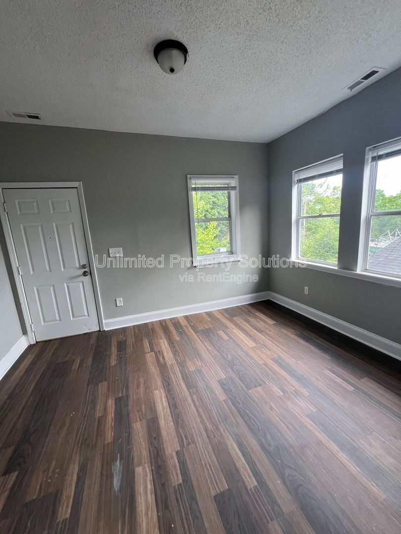 3 Bedroom Duplex - Newly Updated - Downtown Wilmington! property image