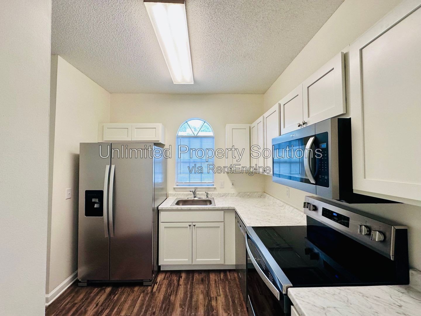 HAMPTON PLACE - 2 BEDROOM/2 BATH RENOVATED CONDO LOCATED IN PINE VALLEY! property image