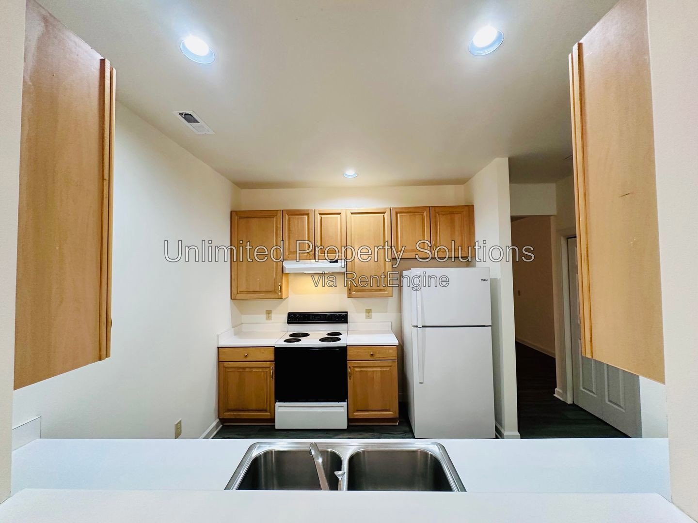 FOREST COVE TOWNHOME - 2 Bedroom/2.5 Bath Townhome close to UNCW, Wrightsville Beach and Mayfaire! property image