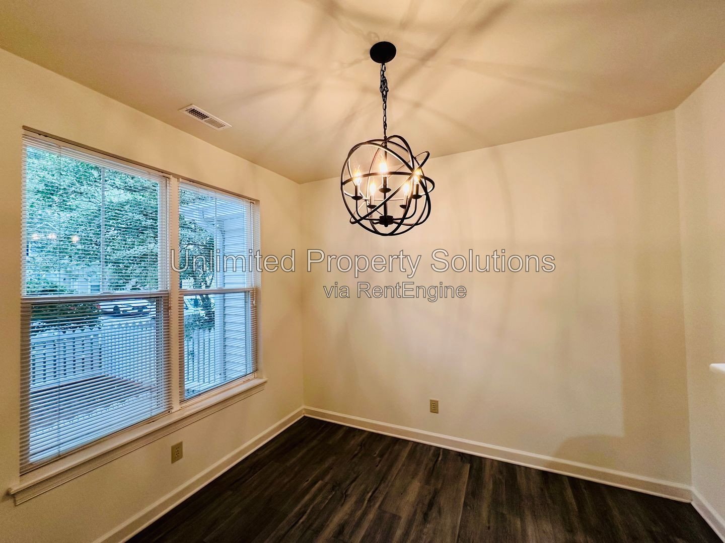 FOREST COVE TOWNHOME - 2 Bedroom/2.5 Bath Townhome close to UNCW, Wrightsville Beach and Mayfaire! property image
