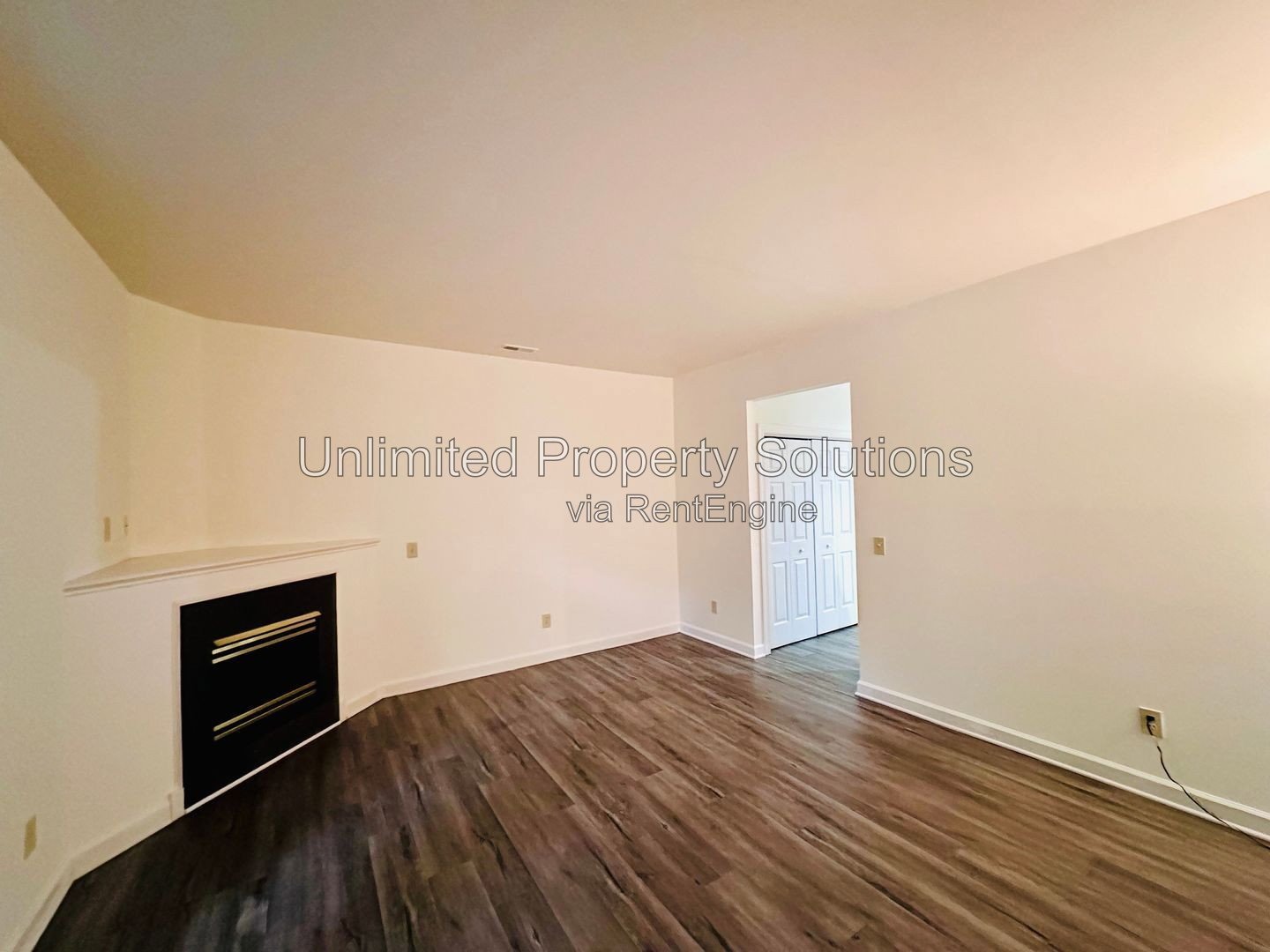 FOREST COVE TOWNHOME - 2 Bedroom/2.5 Bath Townhome close to UNCW, Wrightsville Beach and Mayfaire! property image
