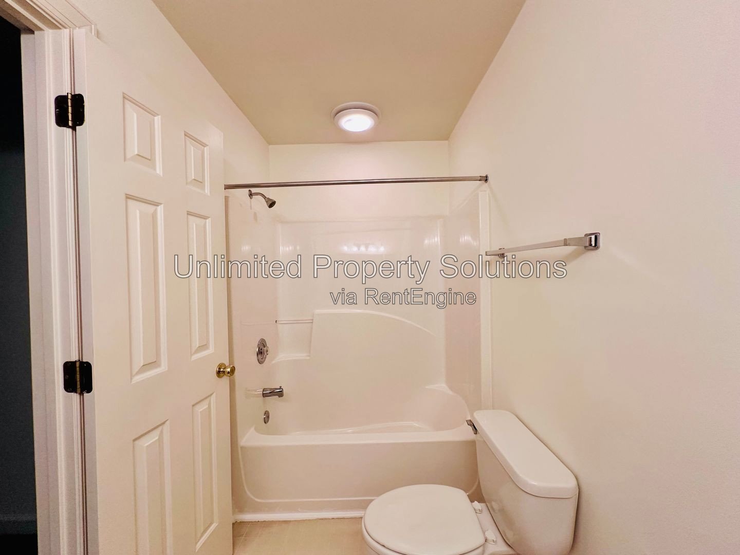 FOREST COVE TOWNHOME - 2 Bedroom/2.5 Bath Townhome close to UNCW, Wrightsville Beach and Mayfaire! property image