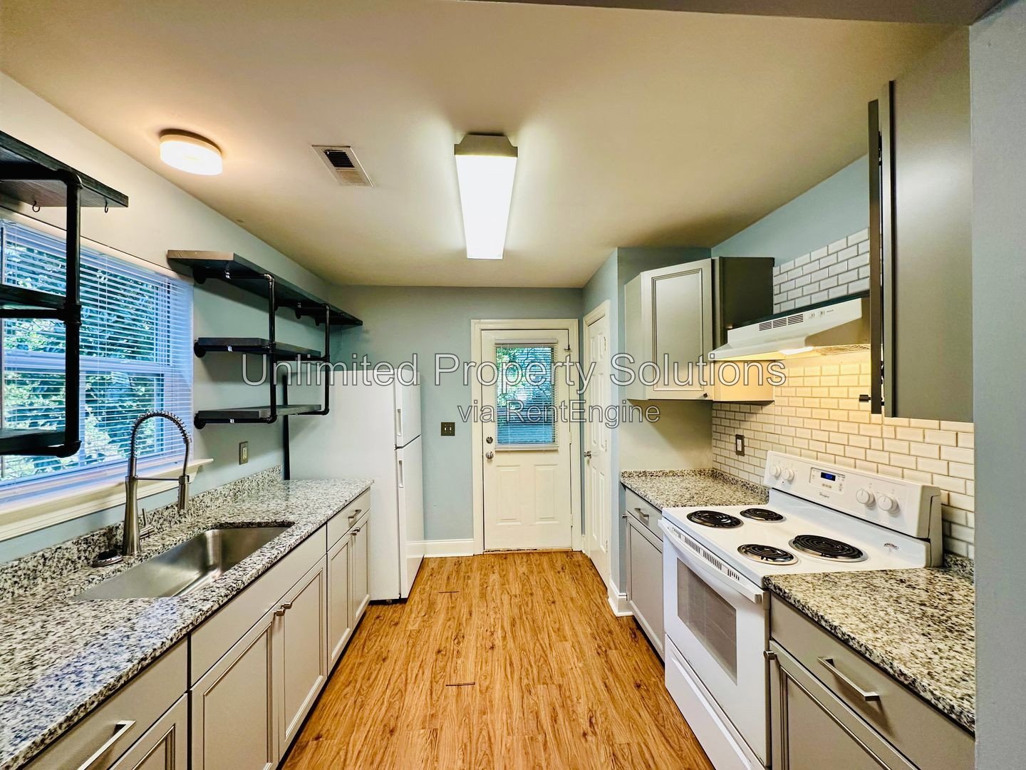 DOWNTOWN WILMINGTON - 2 BD/1 BA - 2 blocks from Castle Street District! property image