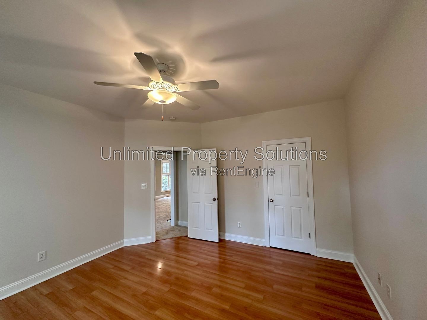 THE COTTAGES AT HOLLY GLEN - 3 Bedroom/2 Bathroom - Great neighborhood, close to midtown, Wrightsville Beach and easy access to I-40/HWY 74 property image