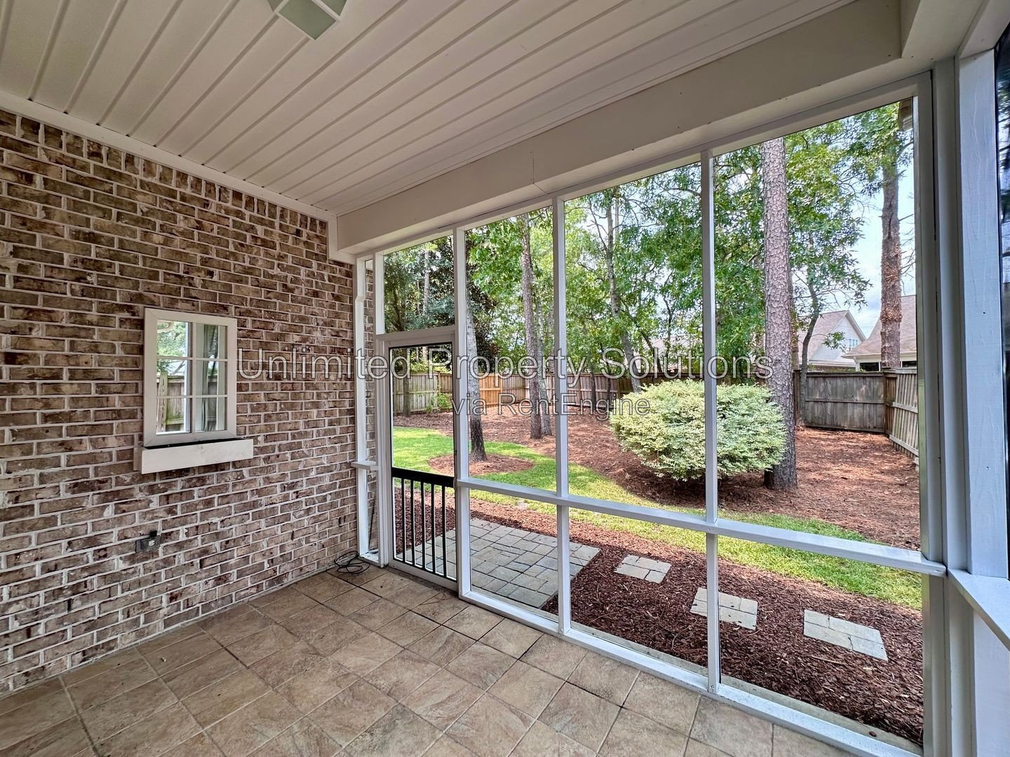 THE COTTAGES AT HOLLY GLEN - 3 Bedroom/2 Bathroom - Great neighborhood, close to midtown, Wrightsville Beach and easy access to I-40/HWY 74 property image