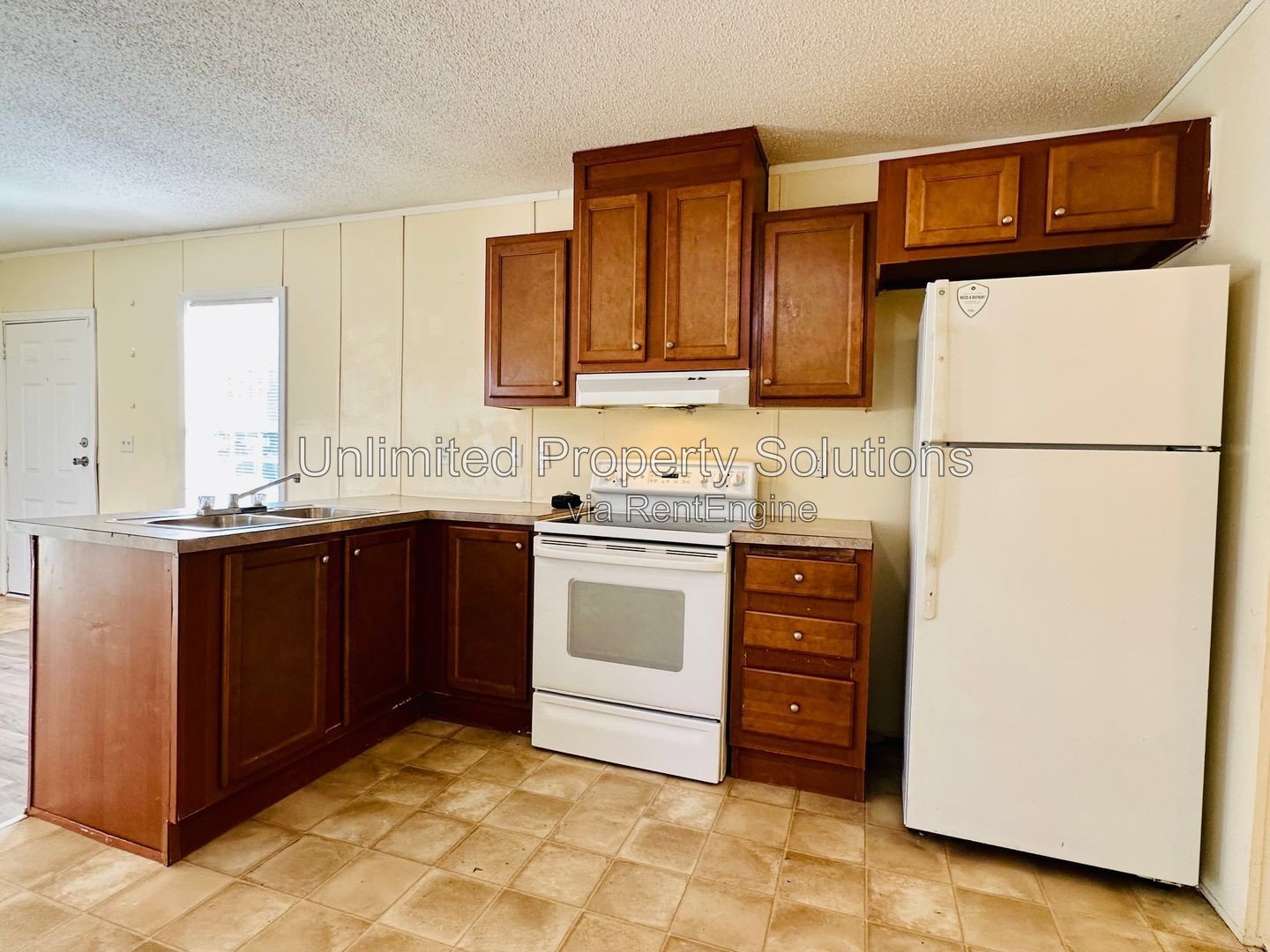 Mobile Home - 3 Bedroom/2 Bathroom - Located close to Leland and Downtown Wilmington! property image