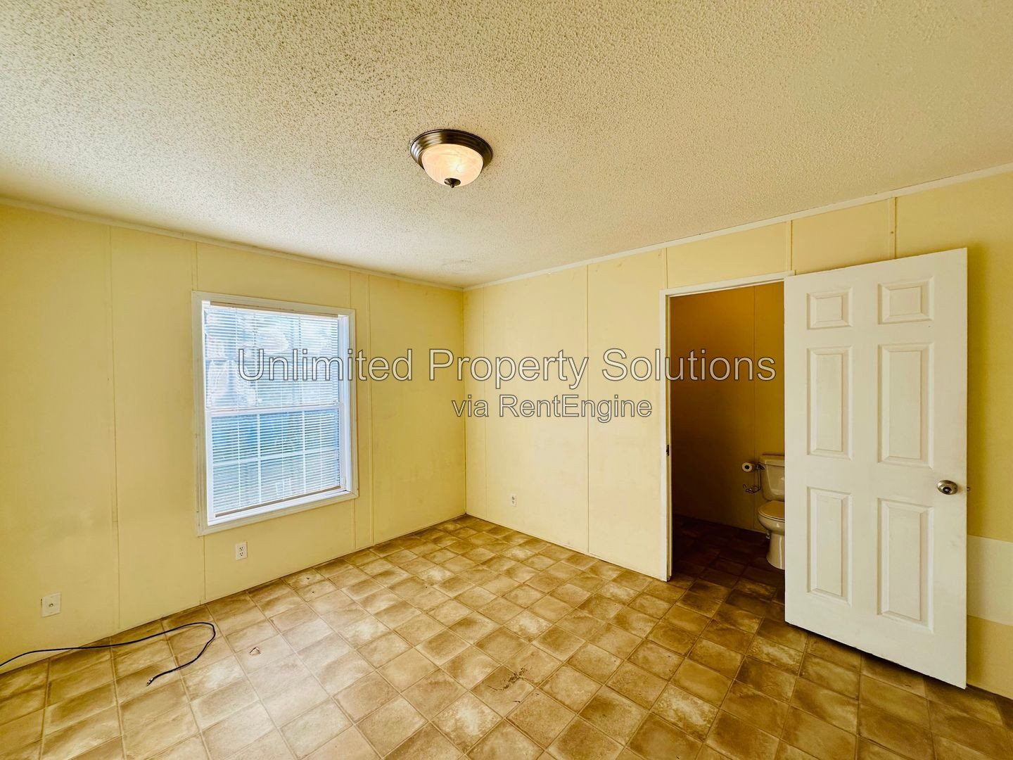 Mobile Home - 3 Bedroom/2 Bathroom - Located close to Leland and Downtown Wilmington! property image