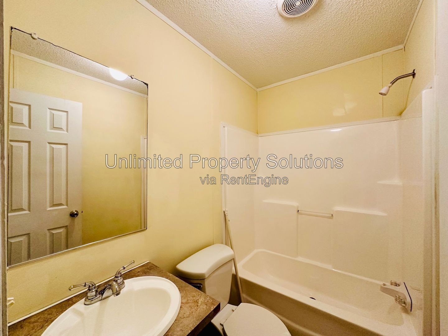 Mobile Home - 3 Bedroom/2 Bathroom - Located close to Leland and Downtown Wilmington! property image