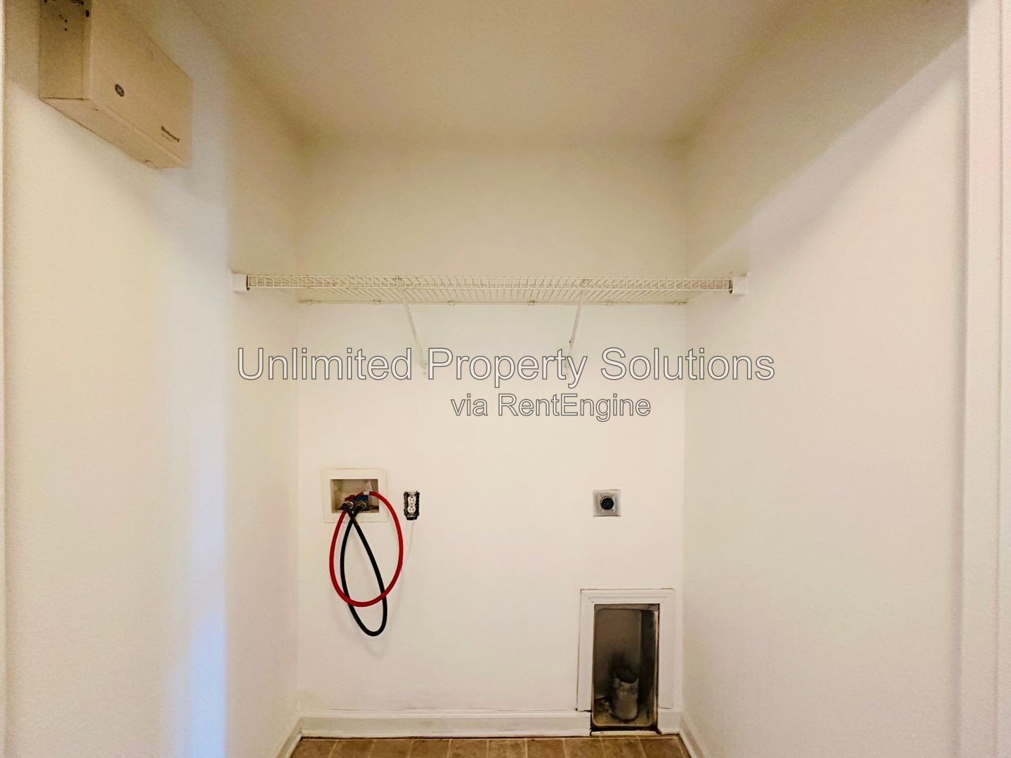 3 Bedroom Condo - Great location - near UNCW, Randall Parkway, MLK Parkway - everything! property image