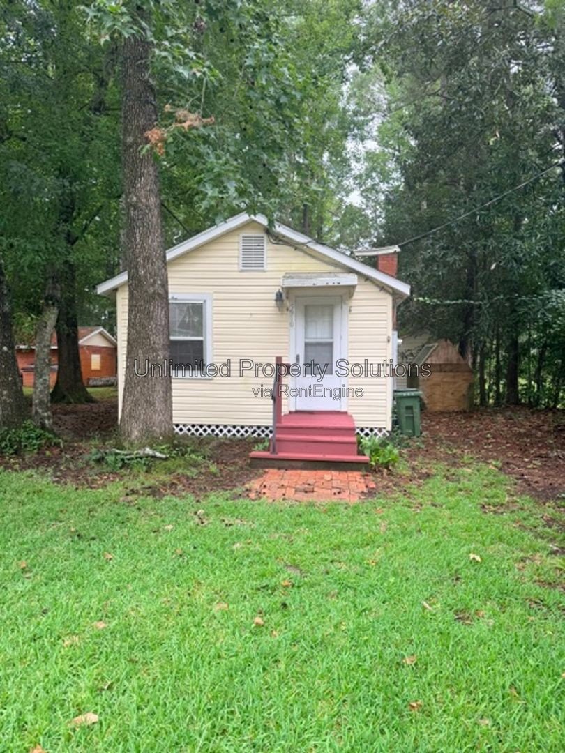 WILMINGTON/SEAGATE- Charming one bedroom bungalow close to UNCW and Wrightsville Beach! property image