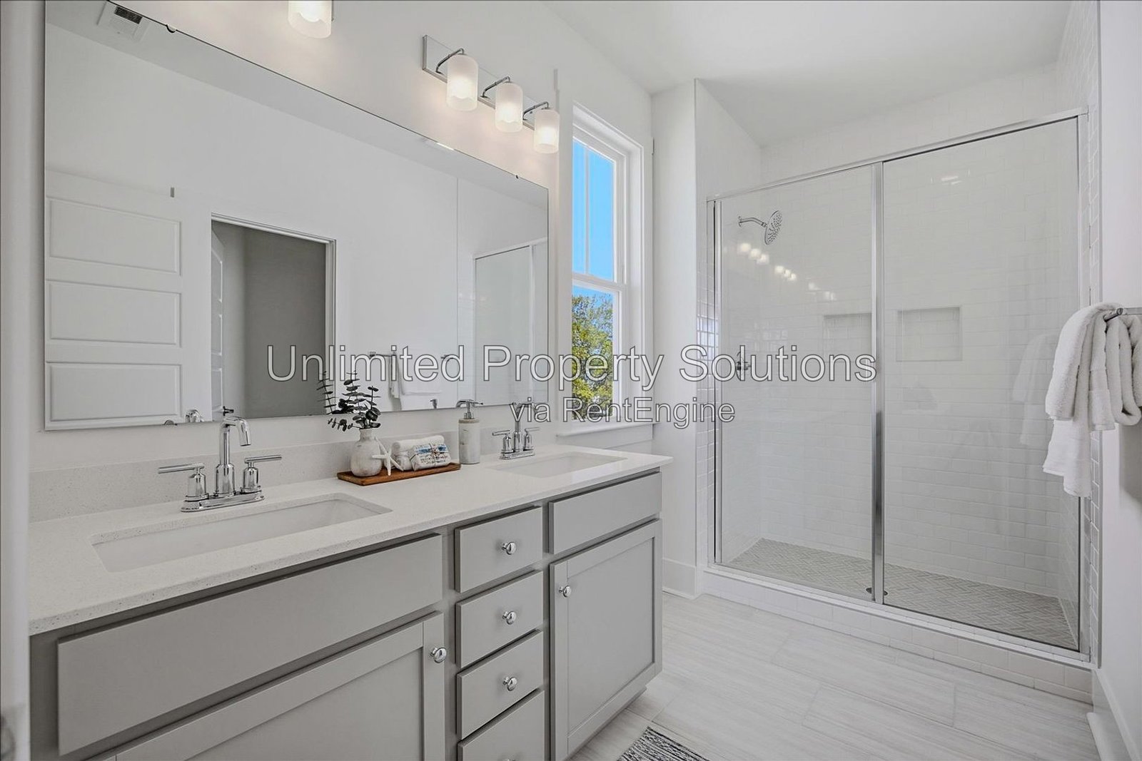 CAROLINA BEACH - NEW CONSTRUCTION - 3 Bedroom/3.5 Bathroom property image